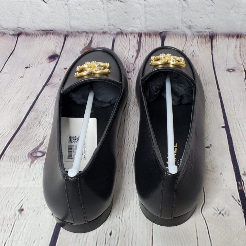 Chanel Loafers Women's Shoes 100% Authentic - Picture 6 of 9